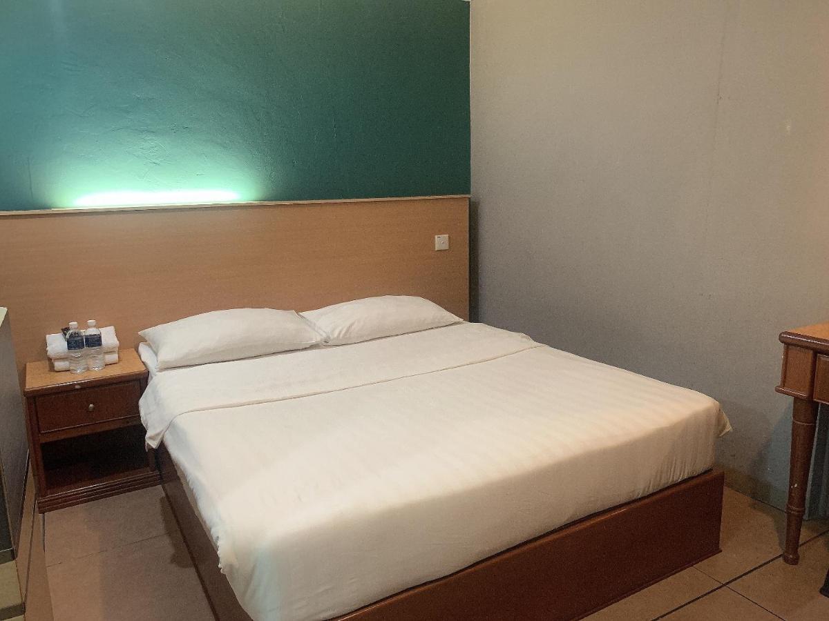 River Park Hotel Sibu Exterior photo