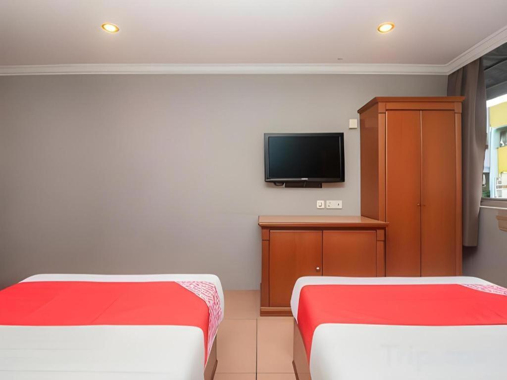 River Park Hotel Sibu Exterior photo