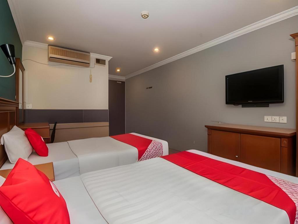 River Park Hotel Sibu Exterior photo