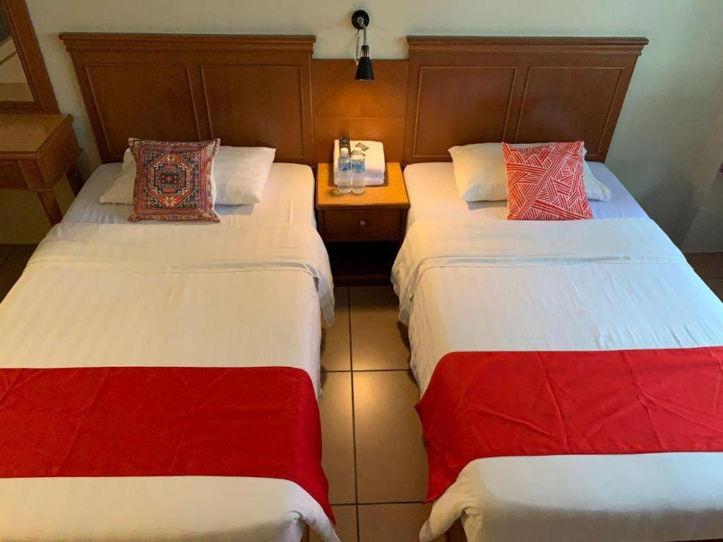 River Park Hotel Sibu Exterior photo