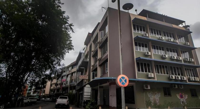 River Park Hotel Sibu Exterior photo