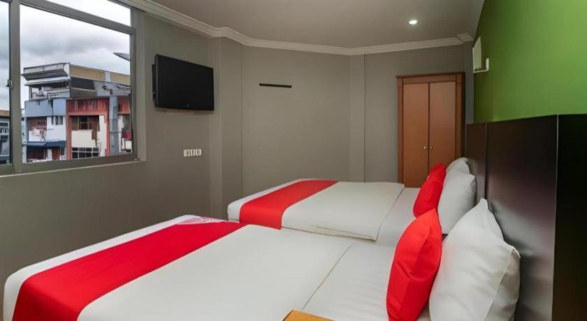 River Park Hotel Sibu Exterior photo