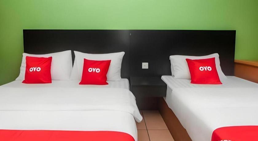 River Park Hotel Sibu Exterior photo
