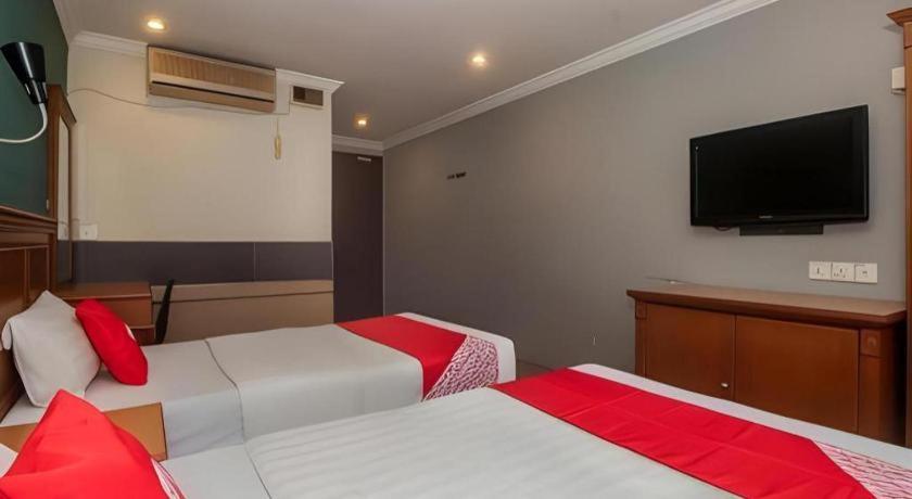 River Park Hotel Sibu Exterior photo
